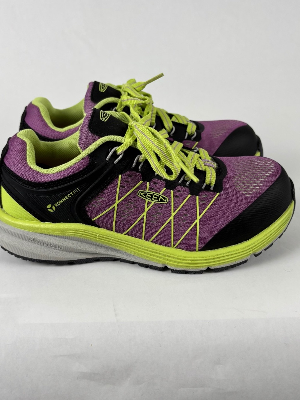 Keen, Pink/Green, EH Steel Toe, Utility, Athletic/Work Shoes, Size 6 Women's
